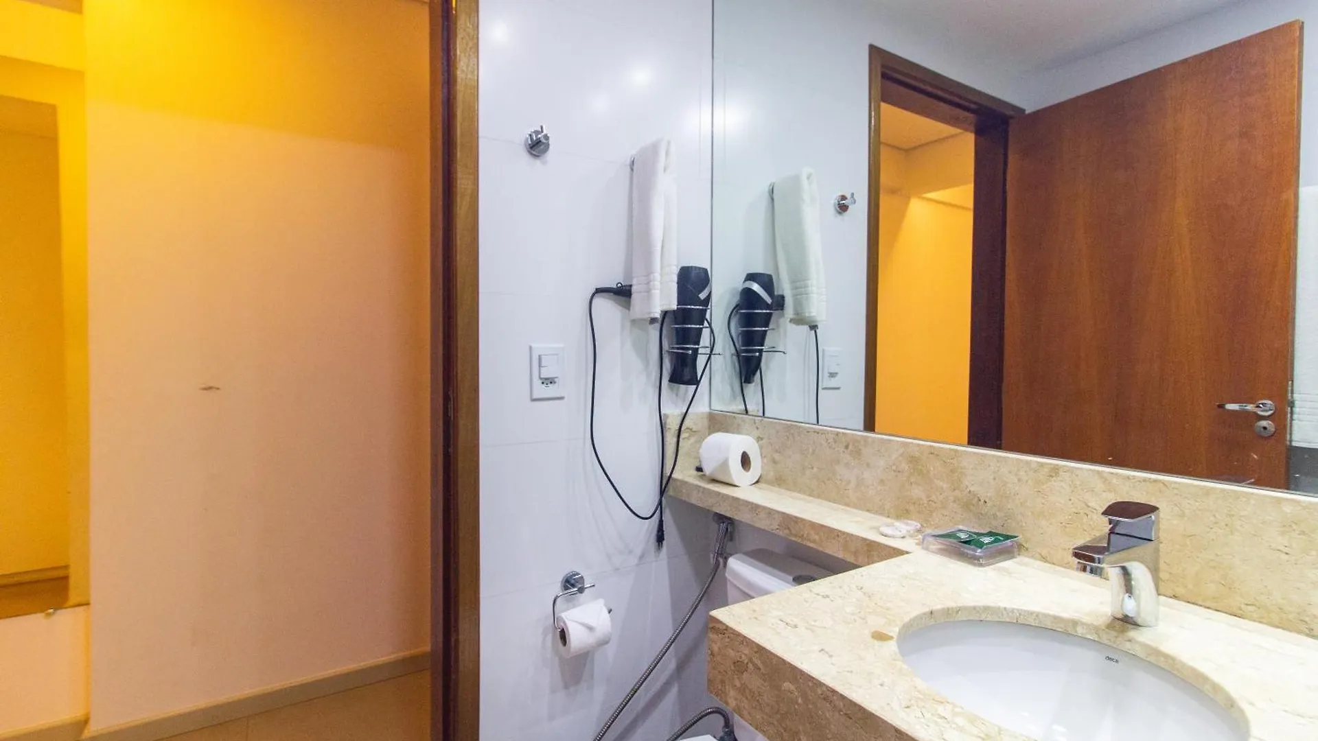 Hotel Garvey Quarto 321 Brasília Brasil